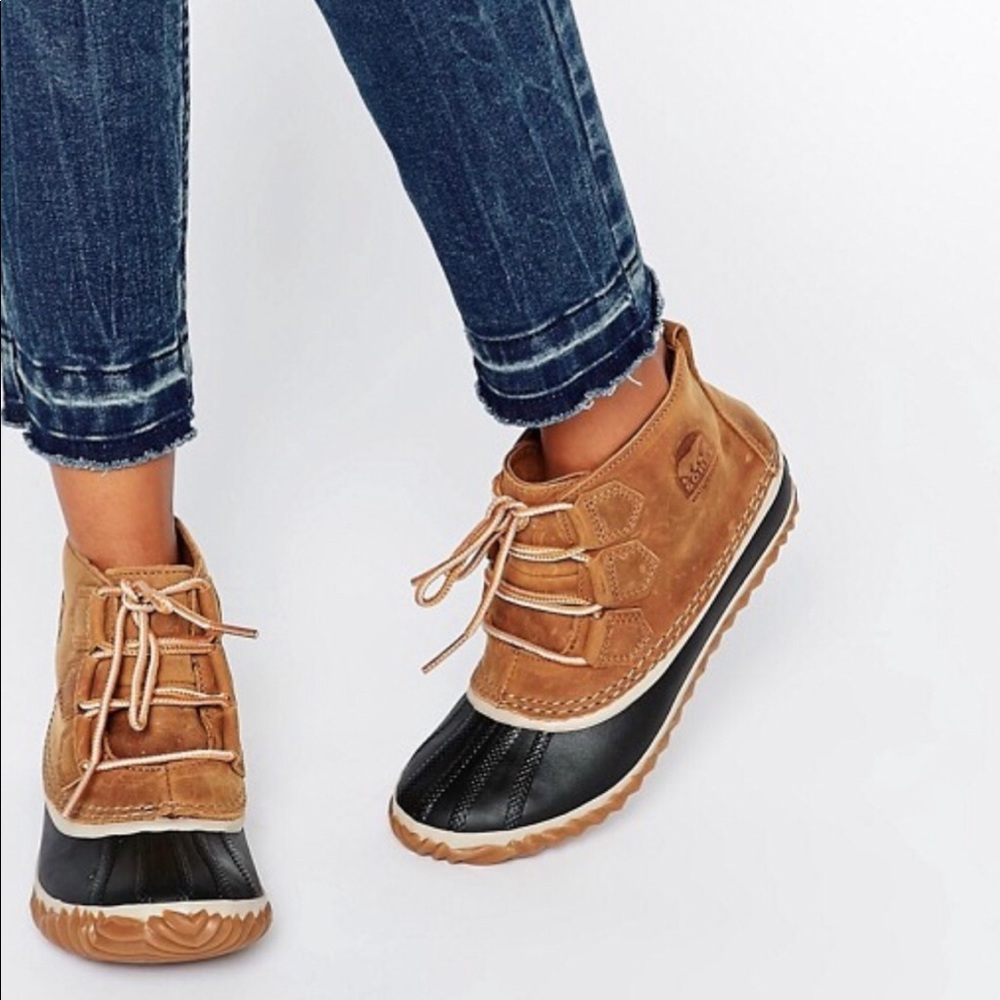 Sorel Out ‘n’ about duck boots in Elk